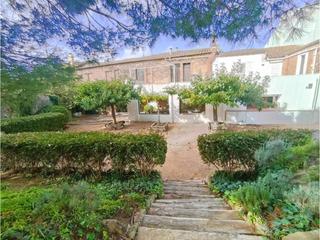 Casa a Pals 74. Masa en el centro de palafrugell