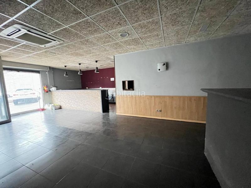 Foto 2c8136a3-f7c5-4fc1-991b-55f25bee1898. Local comercial en nova 93 local comercial posibilidad vivienda a ctra. nova en Garriga (La)