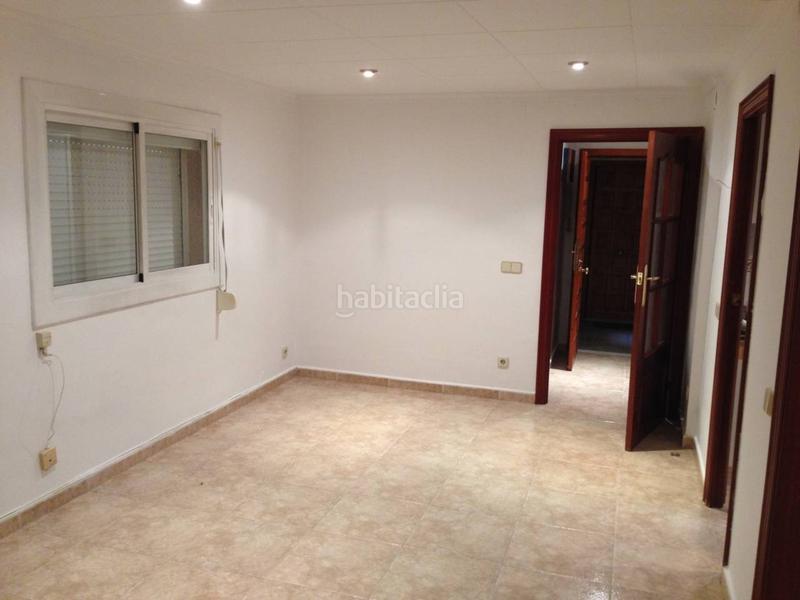 Foto 71225d5e-02db-4522-9775-91ff56407b1f. Piso  en venta con inquilino casas baratas en Granollers