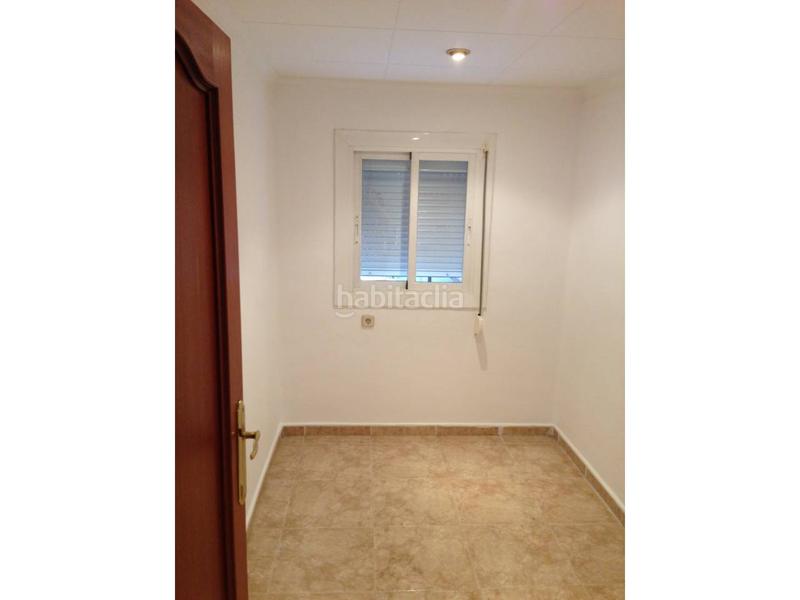 Foto eff5f706-eee9-4107-87b9-551653ed80bd. Piso  en venta con inquilino casas baratas en Granollers