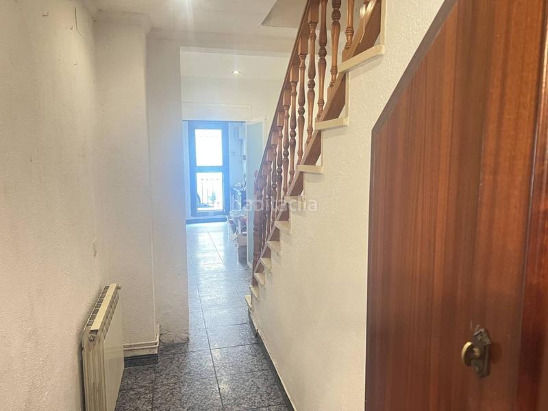 Foto 67ee09dc-ce1e-44f8-8344-877d4e83343a. Semi detached house with heating in Canovelles