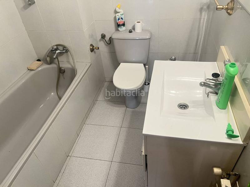 Foto 9b26c8d2-a867-4e58-acda-24ae0d11a30e. Semi detached house with heating in Canovelles