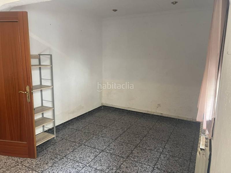 Foto bf488bc1-00fa-45ca-a7c1-338149f4ed5b. Semi detached house with heating in Canovelles