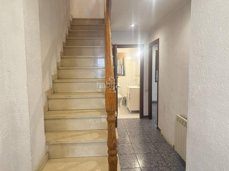 Foto bfc7396c-6c4d-4de1-a6ca-cca192cea698. Semi detached house with heating in Canovelles