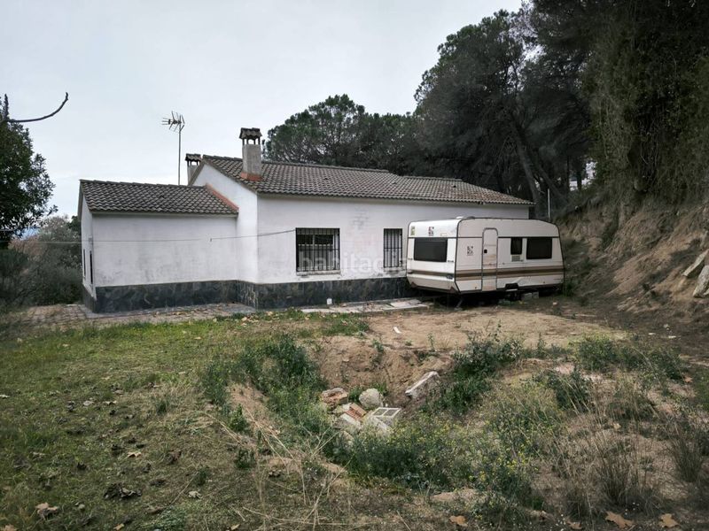 Foto 08b86b6c-7d11-4185-8831-b965480cc5eb. Casa a calle arenys 81 a Can Massuet del Far Dosrius