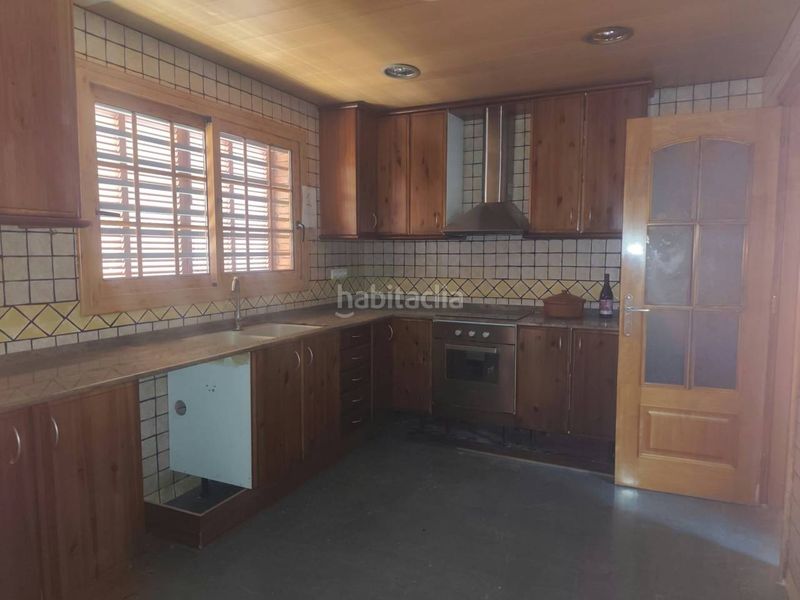Foto 125452a9-6628-4557-9188-cce512e8cdcc. Chalet in calle enric borràs 1 in Caldes de Montbui
