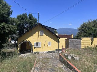 House  Calle orellana 1. Casa venta vallgorguina