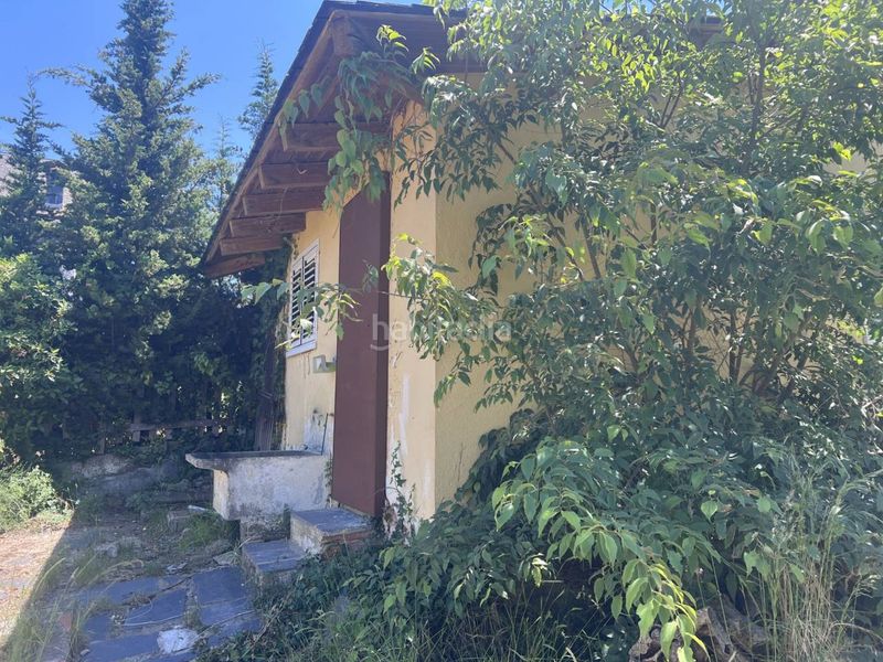 Foto f1a28cc4-9a3b-4bec-b37e-e2d428d63793. Casa a calle orellana 1 a Vallgorguina