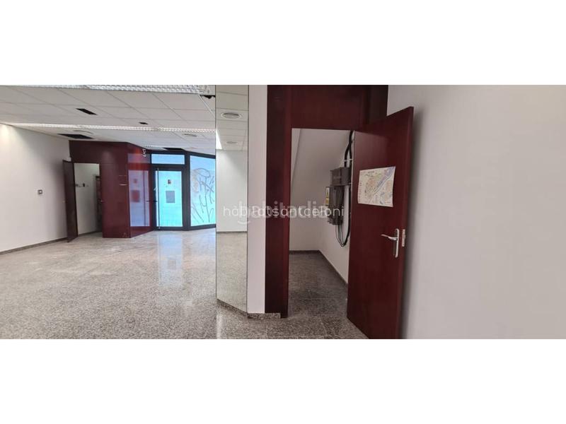 Foto 18d4f77f-2012-4d00-bd04-d5b7eb145099. Locale commerciale in Sant Celoni