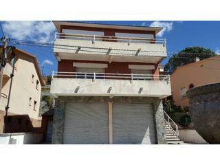 Maison dans Camelies 69. Casa ocupada en venta en santa mara de palautordera