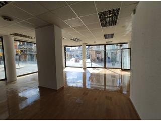 Local commercial à Rei en jaume 167. Local comercial en venta en cardedeu