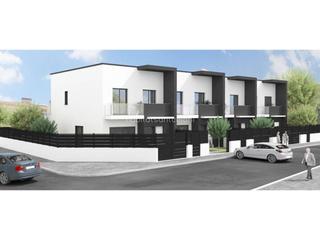 Casa a Germà julià 17. Casa adosada esquinera en construcción en venta en sant celoni