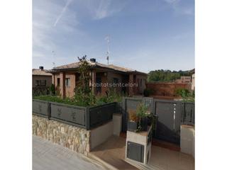 Casa a Galerna 11. Casa ocupada en venta en sant esteve de palautordera