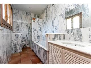 Maison à Orrius 2. Casa ocupada en venta en la roca del valles
