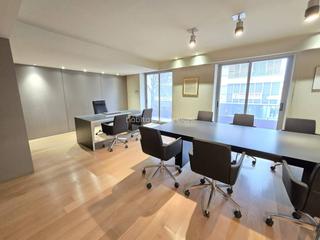 Office space  Girona. Despacho en venta en granollers