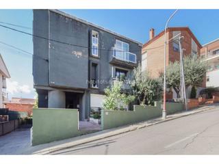 Duplex à Ramon i cajal 50. Piso en venta en la roca del vallès