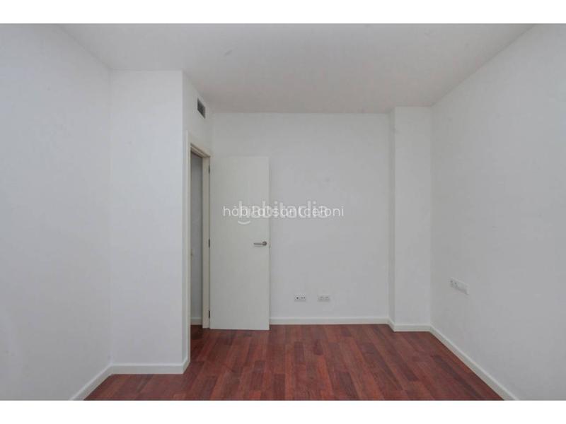 Foto 3eb4eae6-97bd-430e-8bcd-8ea36b0dc49d. Appartamento in enric gayarre 21 in Roca del Vallès (La)