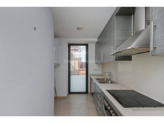 Appartement à Enric gayarre 21. Piso ocupado en venta en la roca del vallès