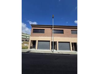 Casa adossada a Sant Celoni. Adosadas obra nueva sant celoni