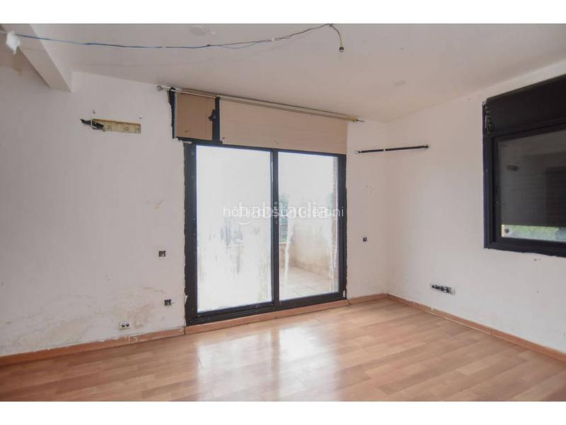 Foto 195f031e-ede1-4601-8d6a-fa866dae1b00. Casa con parcheggio in Santa Maria de Palautordera