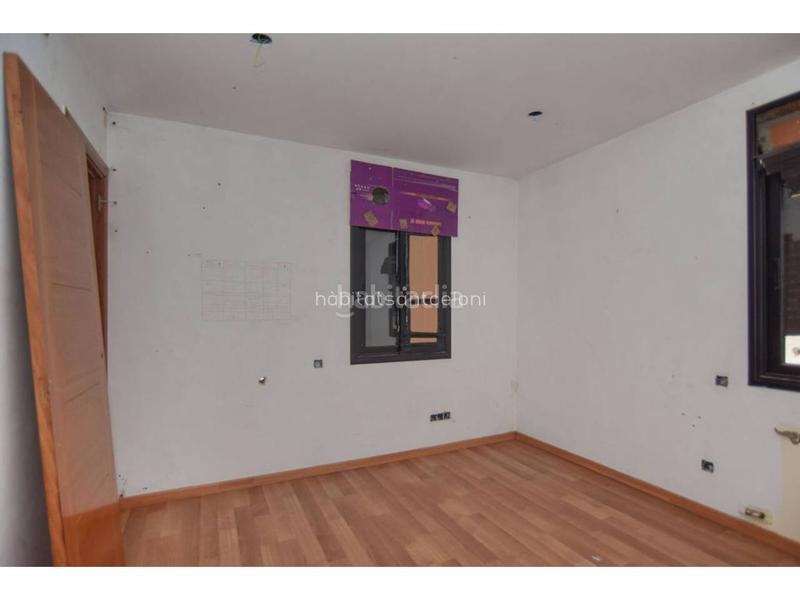 Foto b6c1de66-26a4-4e0e-866e-61d07ff6efd4. Casa con parcheggio in Santa Maria de Palautordera