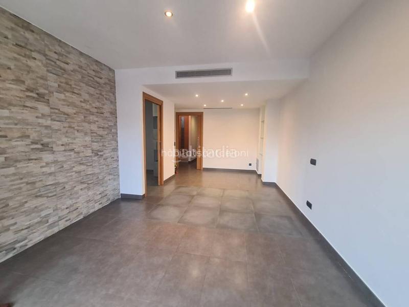Foto e80a0cc1-4fe6-40bd-9099-0ef57b4b0f90. Rent duplex with heating parking in Sant Celoni