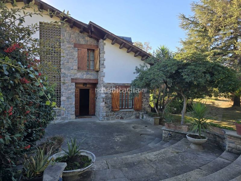 Foto 6bb8e6a8-c3eb-4ffc-8a3d-2c33edfa4d6e. Casa amb calefacció aparcament piscina a Franqueses del Vallès (Les)