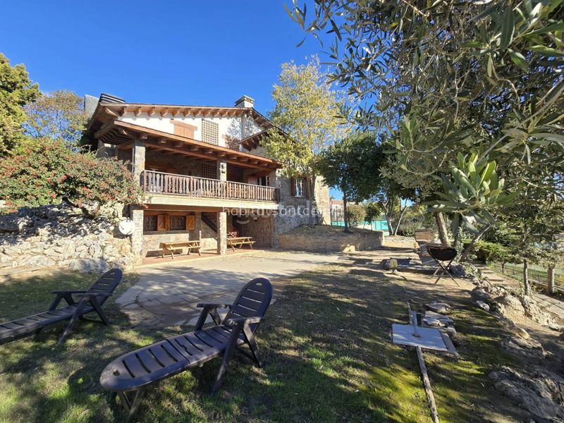 Foto 8501f0ee-39c4-46e8-a0ca-0491697cb439. Casa amb calefacció aparcament piscina a Franqueses del Vallès (Les)