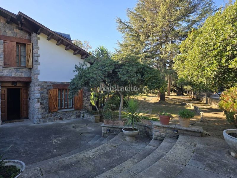 Foto d9cf13e5-83ce-44f8-b34f-7ed6c22e6324. Casa amb calefacció aparcament piscina a Franqueses del Vallès (Les)
