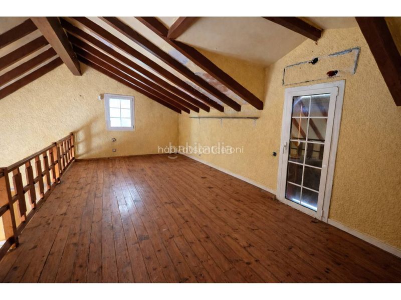 Foto 745f2192-0c4b-4dea-9e99-af33084d53f7. Casa  en venta en Vallgorguina