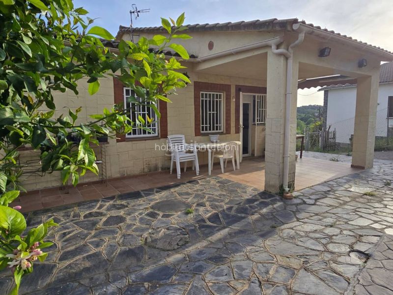 Foto 3326551e-c072-4133-ad90-545f4f491f5b. Casa amb calefacció aparcament a Riells i Viabrea