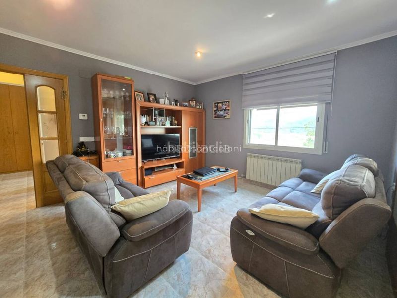 Foto f1d494dd-94df-4228-be0f-658b4011c429. Casa amb calefacció aparcament a Riells i Viabrea