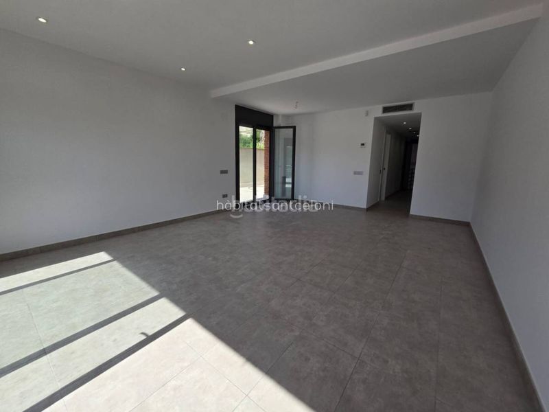 Foto ceae3981-4433-4caa-9391-9242776681b6. Casa adossada amb calefacció aparcament piscina a Campins