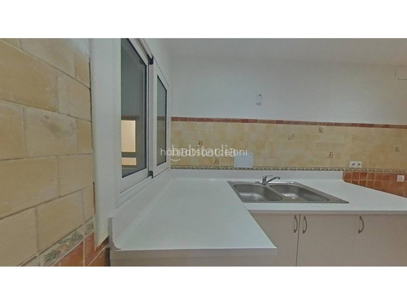 Foto e8a89f3b-747b-4431-aed1-c1c3d0f484ec. Àtic a Sant miquel Granollers
