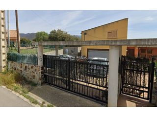 Casa  Calle apel.les mestres 16. Casa alquilda en venta en cànoves i samalús