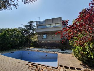 Casa  Calle can forns. Casa ocupada  en venta en lametlla del vallès