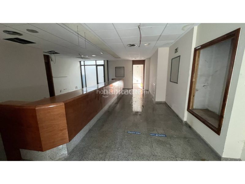 Foto a8a93542-609b-4d23-8ed9-0232f443b552. Lloguer local comercial a calle sant proget 7 a Santa Maria de Palautordera
