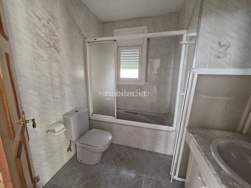 Foto f0a144c3-45ce-40bc-ab4d-643667fd4af0. Casa a calle dàlia 14 a Santa Maria de Palautordera