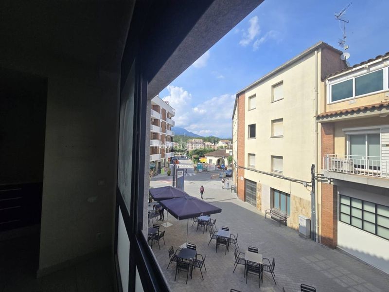 Foto 3262fca2-3b0a-4363-9b2e-83517963a97f. Pis a Sant Celoni