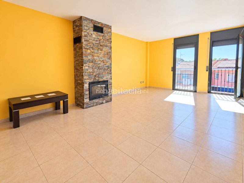 Foto a8b083ec-8beb-44ad-b2a5-f327a5d20c2e. Duplex avec piscine dans Riells i Viabrea
