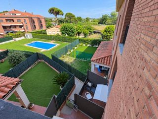 Duplex  Avenida agustí simón. Dúplex en venta en riells i viabrea