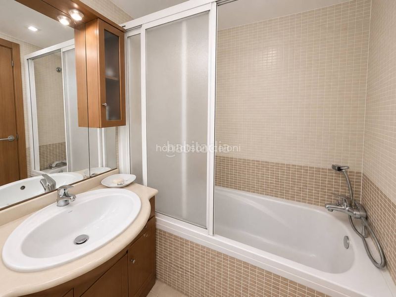 Foto fa83f3e7-8373-4589-b89d-414d07c3e055. Duplex avec piscine dans Riells i Viabrea