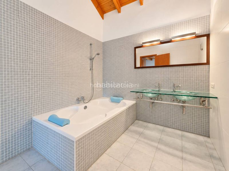 Foto 1d541fb1-5a31-476b-b6cf-793d893f6017. Dúplex amb calefacció piscina a Cardedeu