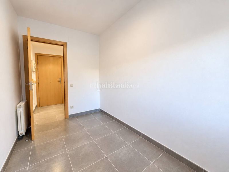 Foto 2f0e028f-c314-44e9-8be9-9e43c440290a. Flat with heating parking in Sant Celoni