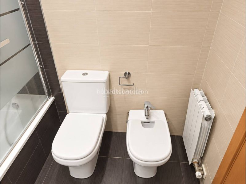 Foto b9bf927f-8851-40bf-9e77-da0b03d23039. Flat with heating parking in Sant Celoni
