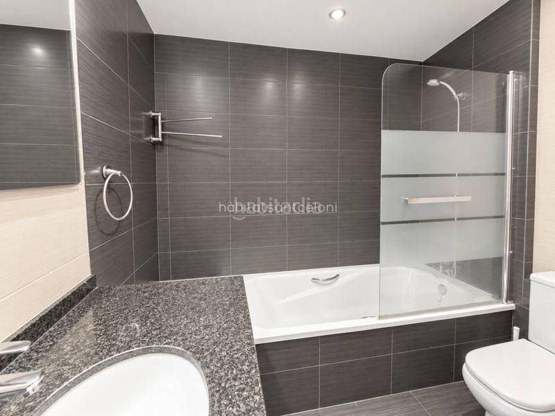 Foto c54892d8-d4dd-4f26-8239-c3d9fbaaeb09. Flat with heating parking in Sant Celoni
