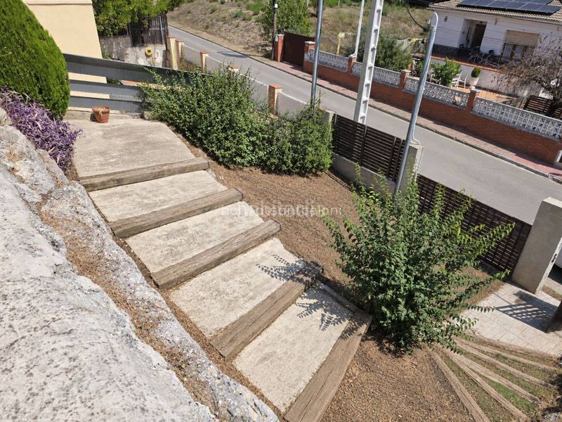 Foto f76a67b7-3108-4dae-9603-b31025b2265c. Casa a Cànoves i Samalús
