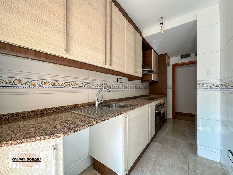 Foto d1d3c1d4-4a8c-42c3-9125-de19e0a814f7. Pis amb calefacció piscina a Migjorn Reus