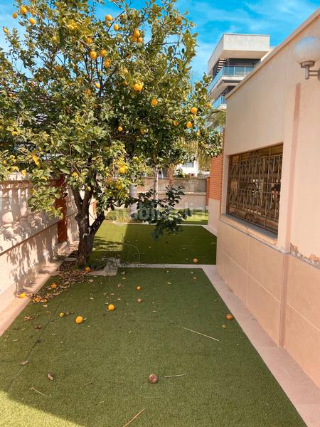 Foto d647d2ec-45bb-4d5d-a2e4-62a3e28ed58c. Chalet  independiente a pocos metros de la playa- en Cambrils