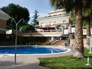 Casa bifamiliare in Covamar. Fabulosa casa con piscina en la mejor zona de salou